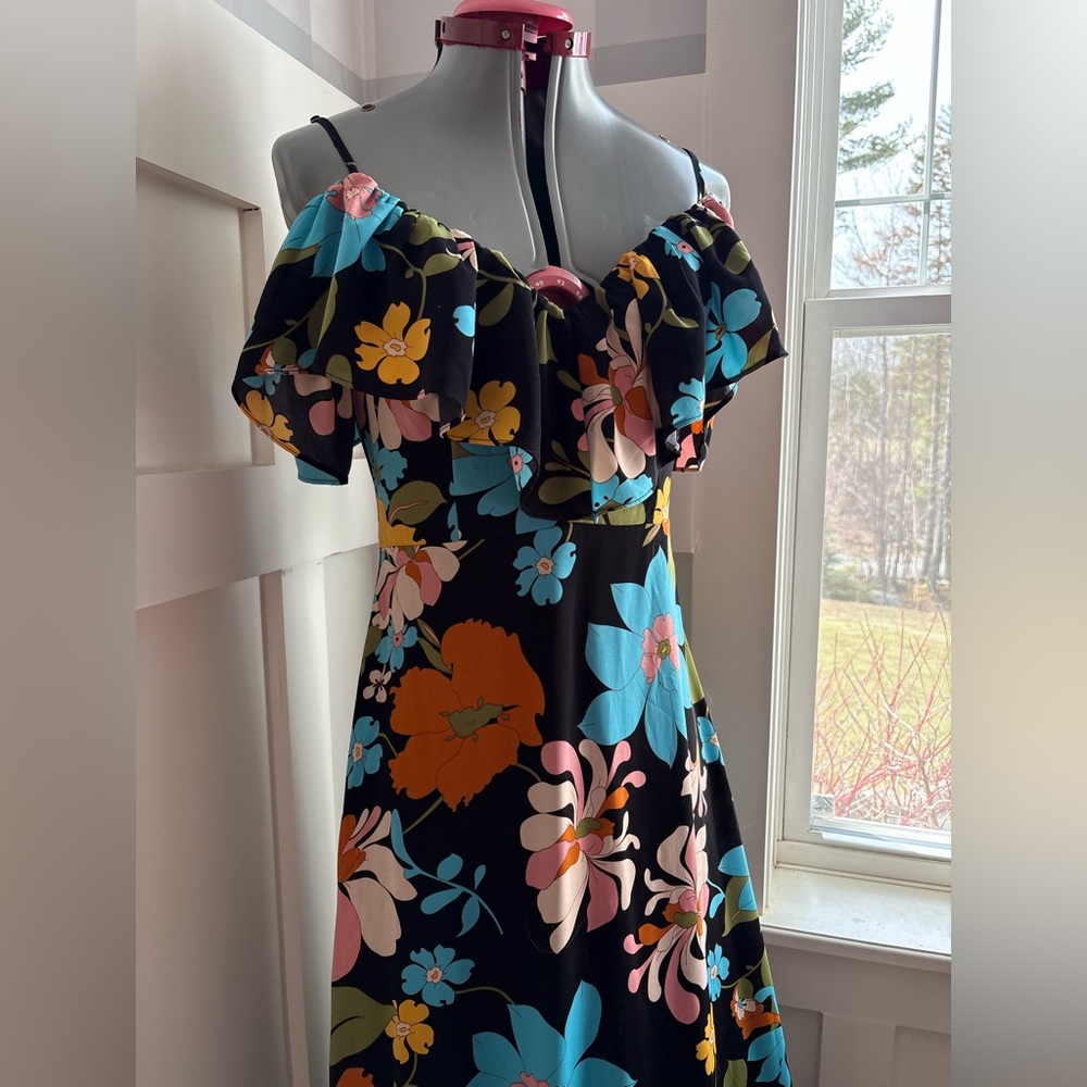 Lulu's Multicolor‎ Floral Maxi Dress Size Small - Picture 5 of 8